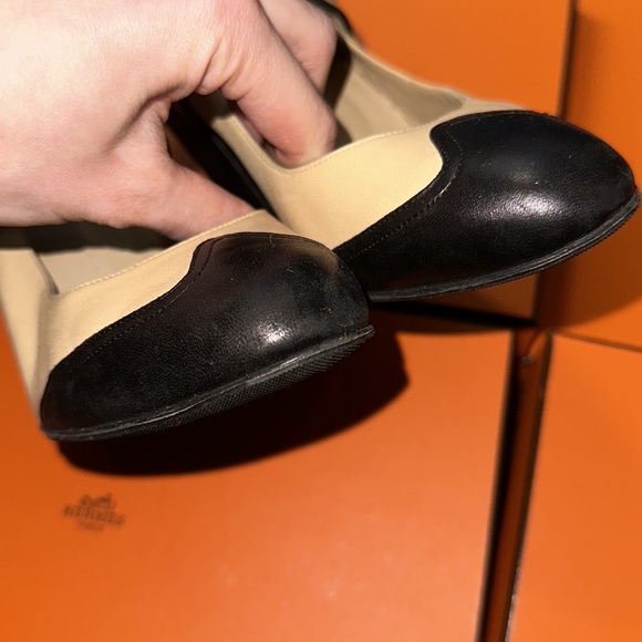 Chanel Runway Two Tone Black Beige Mary Jane Heels - Picture 14 of 17